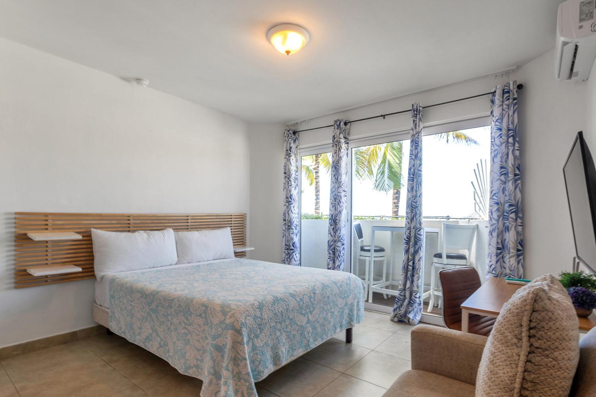 Maho Beach House - Petite Studio - Beach Access ภายนอก รูปภาพ